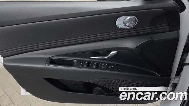 Hyundai AVANTE 2021 — photo 14