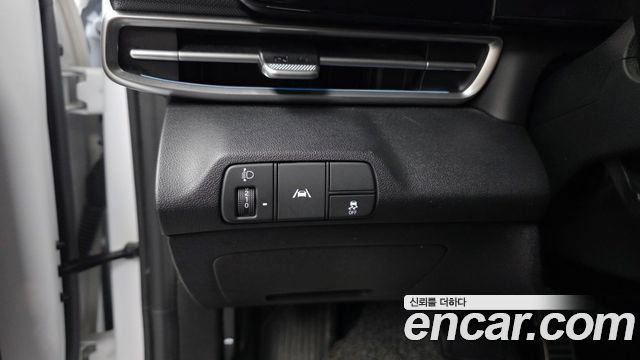 Hyundai AVANTE 2021 — photo 27