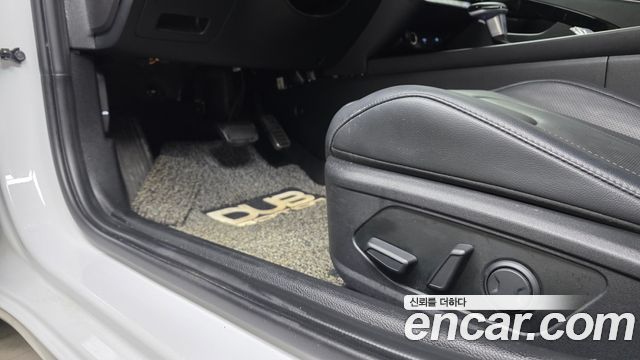 Hyundai AVANTE 2021 — photo 33