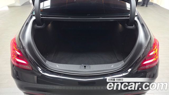 Mercedes-Benz S-Class 2018 — photo 19