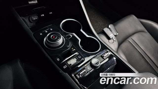 Kia K5 2023 — photo 12