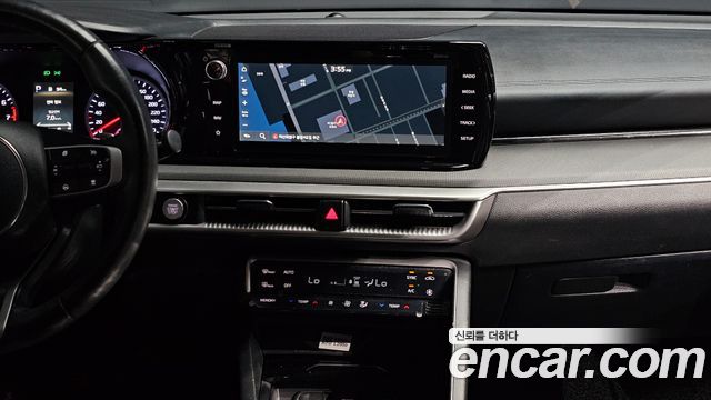 Kia K5 2023 — photo 20
