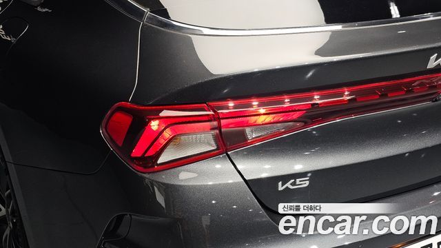 Kia K5 2023 — photo 9