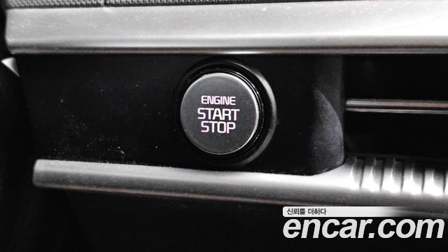 Kia K5 2023 — photo 28