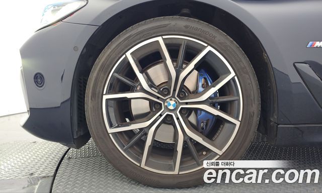 BMW 5-Series 2023 — photo 5