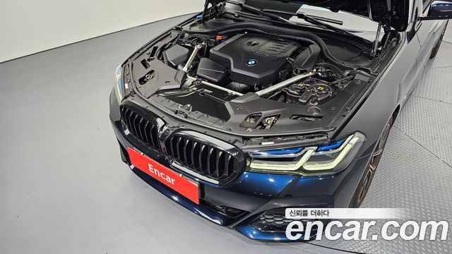 BMW 5-Series 2023 — photo 6