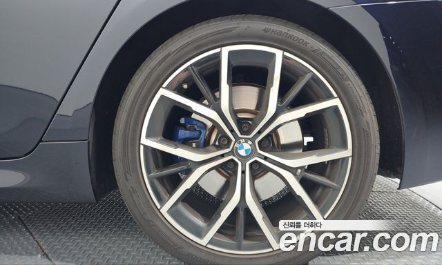 BMW 5-Series 2023 — photo 7