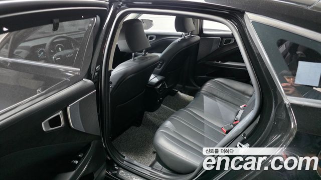 Kia K8 2022 — photo 25