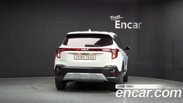 Kia Seltos 2023 — photo 4