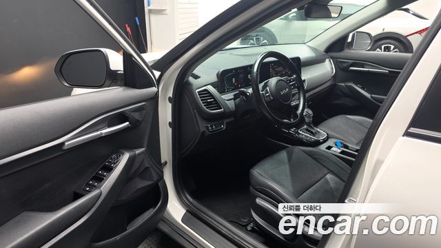 Kia Seltos 2023 — photo 13