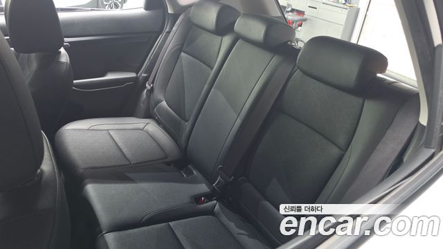 Kia Seltos 2023 — photo 28