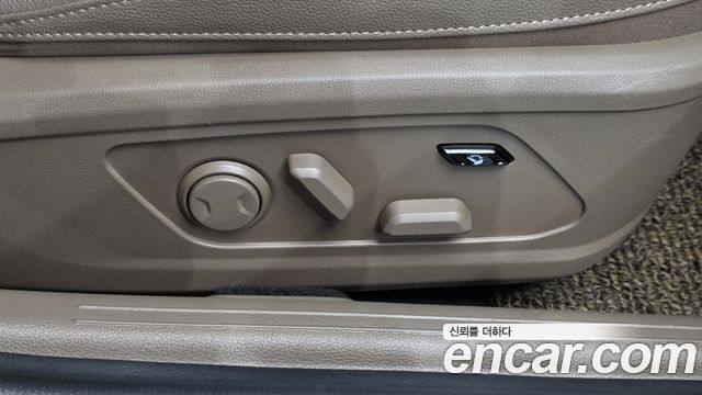 Kia K8 2022 — photo 31