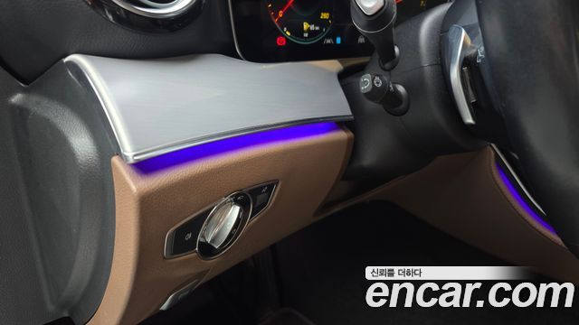 Mercedes-Benz E-Class 2021 — photo 28