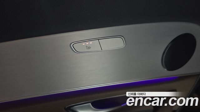 Mercedes-Benz E-Class 2021 — photo 29