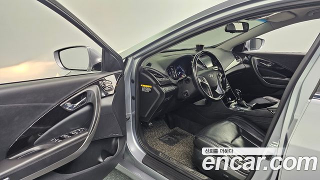 Hyundai Grandeur 2015 — photo 10