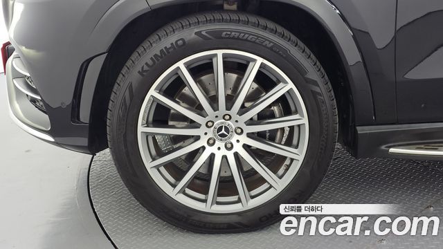 Mercedes-Benz GLS-Class 2023 — photo 5