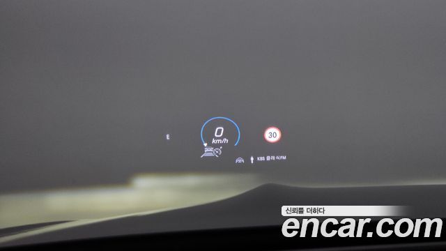Mercedes-Benz GLS-Class 2023 — photo 24