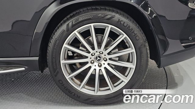 Mercedes-Benz GLS-Class 2023 — photo 7