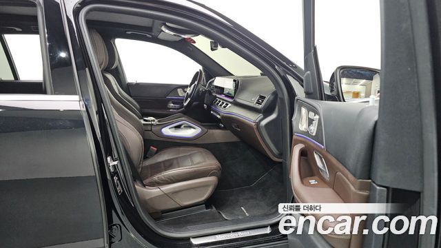 Mercedes-Benz GLS-Class 2023 — photo 16
