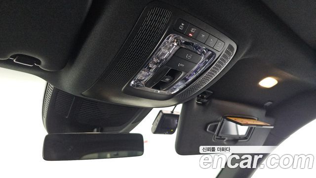 Mercedes-Benz GLS-Class 2023 — photo 27