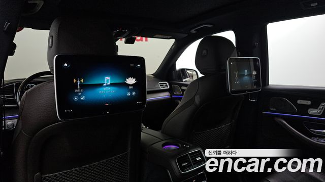Mercedes-Benz GLS-Class 2023 — photo 31