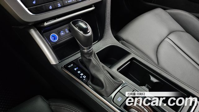 Hyundai Sonata 2017 — photo 12