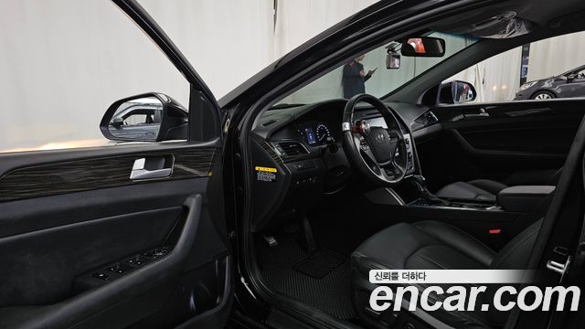 Hyundai Sonata 2017 — photo 13
