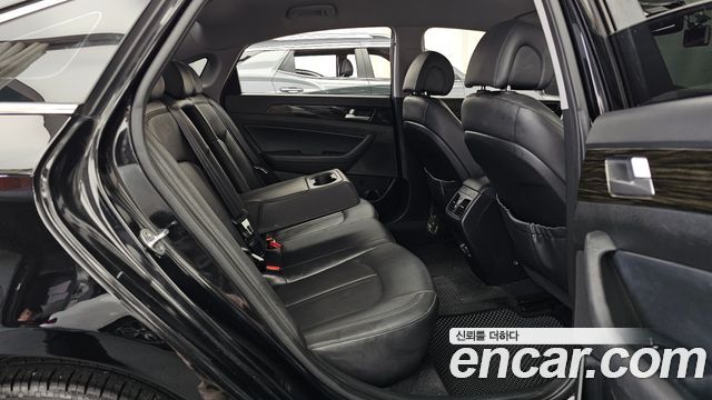 Hyundai Sonata 2017 — photo 18