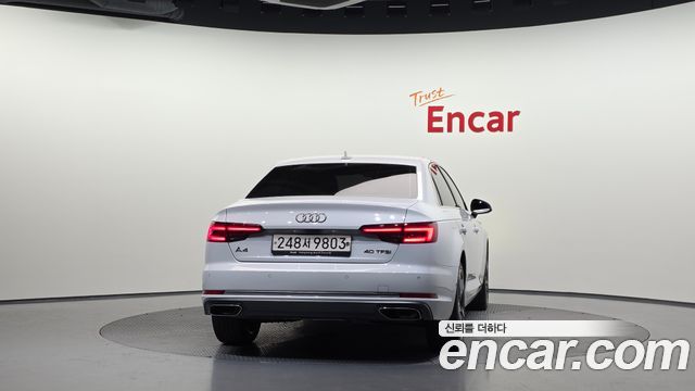 Audi A4 2019 — photo 4