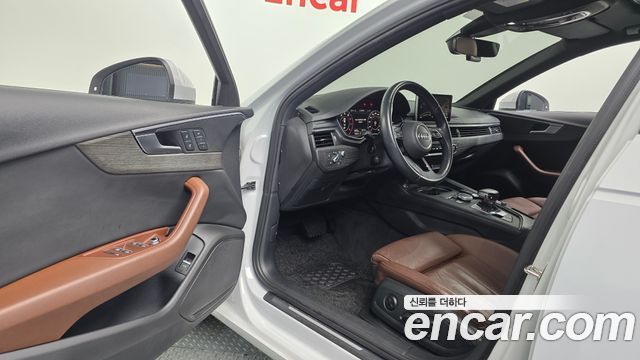 Audi A4 2019 — photo 13