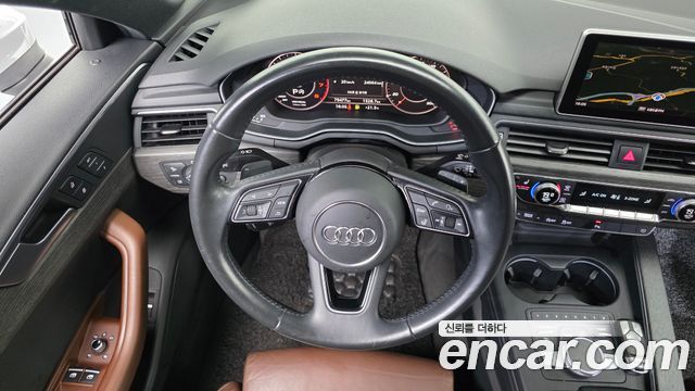 Audi A4 2019 — photo 21
