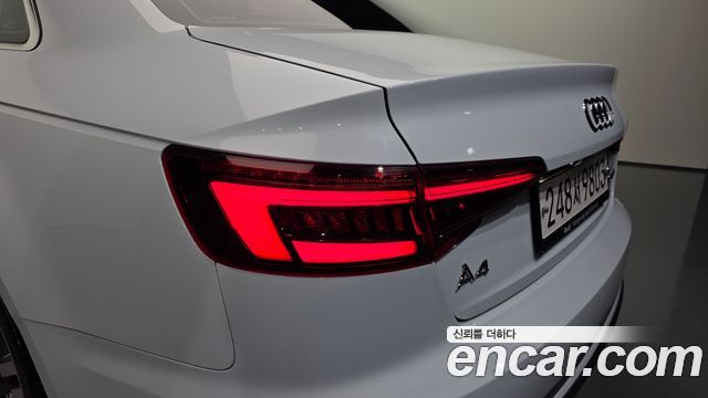 Audi A4 2019 — photo 9