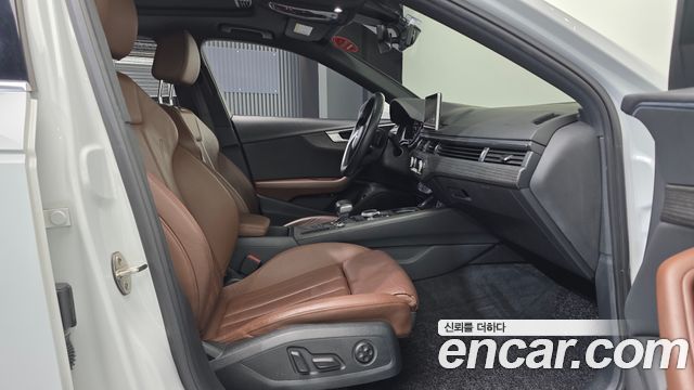 Audi A4 2019 — photo 16