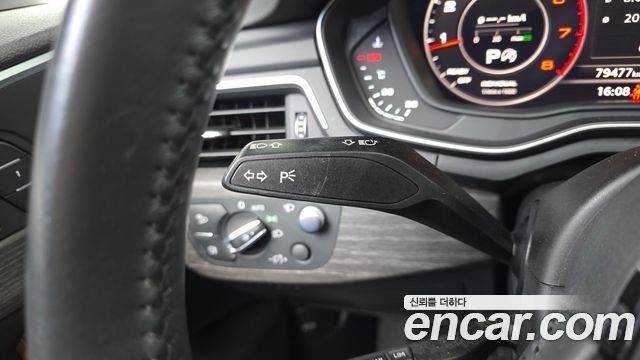 Audi A4 2019 — photo 35