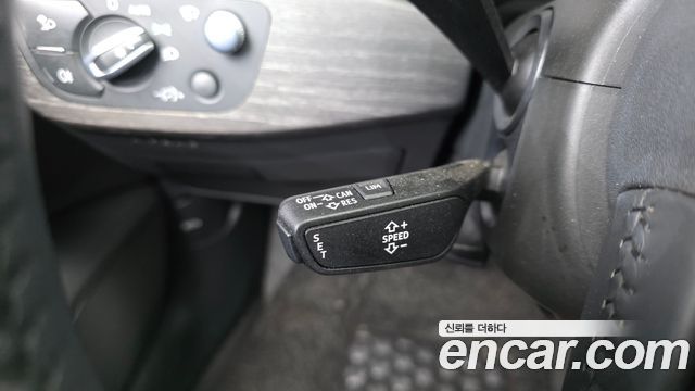 Audi A4 2019 — photo 37