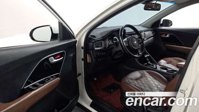 Kia Niro 2018 — photo 13