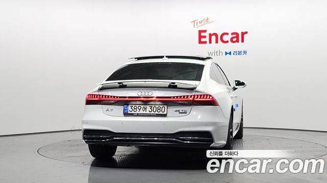 Audi A7 2022 — photo 4