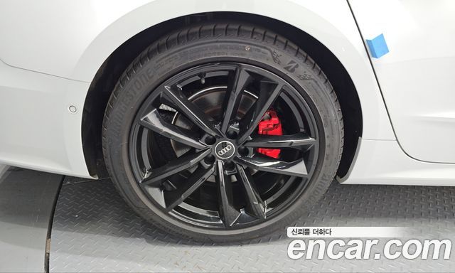 Audi A7 2022 — photo 5