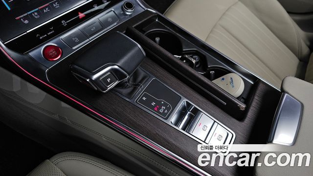 Audi A7 2022 — photo 12
