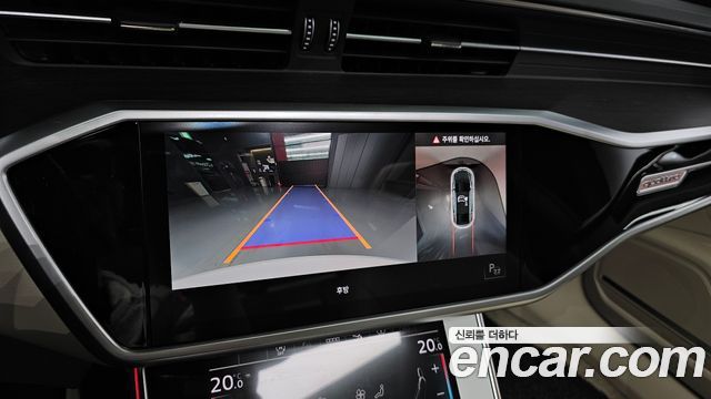 Audi A7 2022 — photo 20