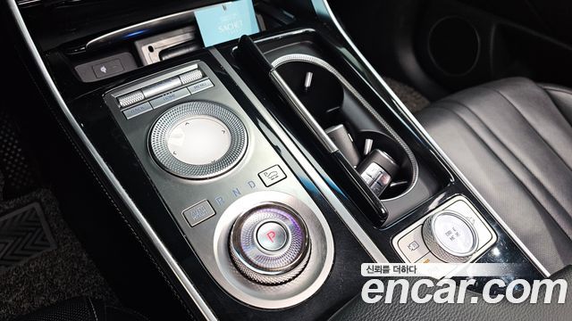Genesis GV80 2020 — photo 9