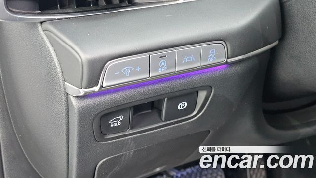 Genesis GV80 2020 — photo 18