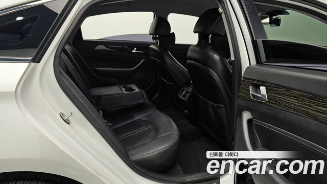 Hyundai Sonata 2015 — photo 18