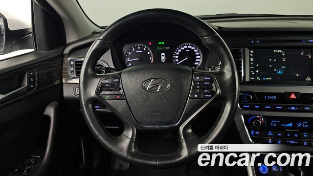 Hyundai Sonata 2015 — photo 19