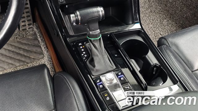 Kia K7 2020 — photo 9