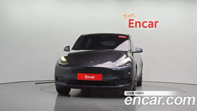Tesla Model Y 2025 — photo 3