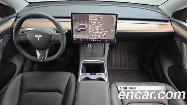 Tesla Model Y 2025 — photo 10