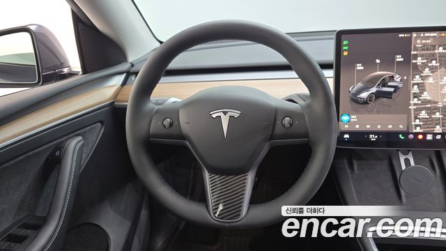 Tesla Model Y 2025 — photo 19