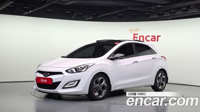 Hyundai i30 2014 — photo 1