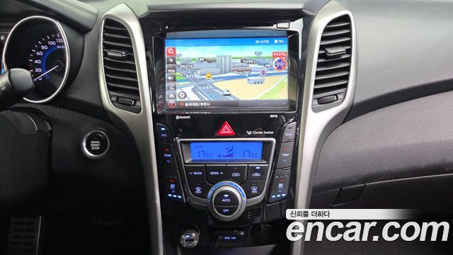 Hyundai i30 2014 — photo 14